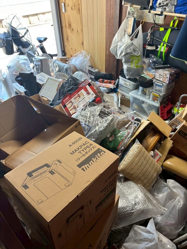 作業前：電動工具の収納ケース（上京区）